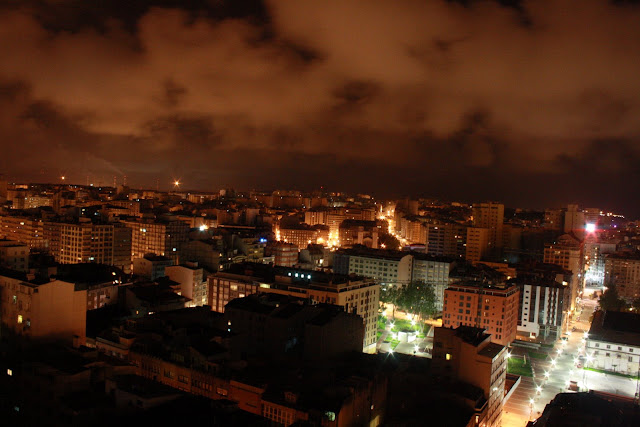 a coruña bei nacht2.JPG