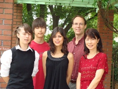 armagost_family_2009_300