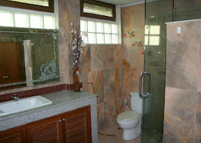 Upstairs-Bathroom