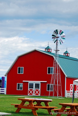 [barn7.jpg]