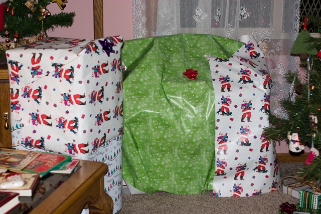 christmas - santa's wrapping