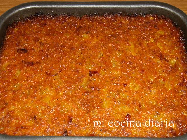 Bacalao al horno con zanahoria y cebolla (Треска запеченая с морковью и луком)