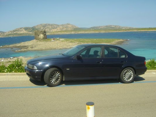 [Immagine: BMW%20ridimensionata.jpg]