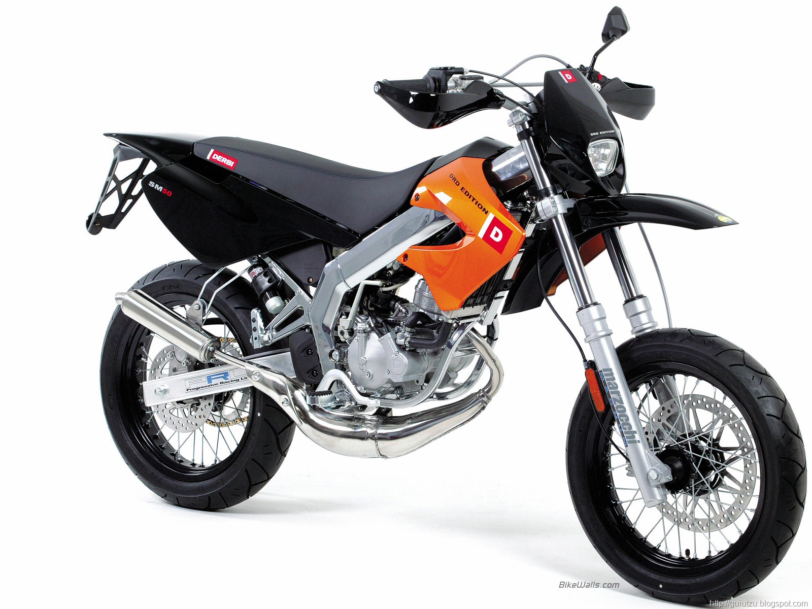 [Derbi_Supermrd_DRD_01_1600[8].jpg]