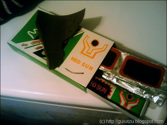 petice pentru camera cu lipici