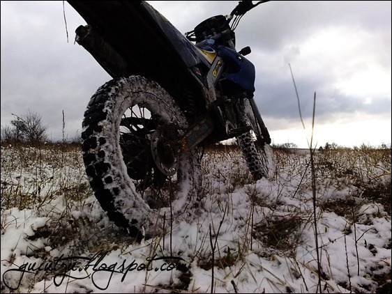 motociclism pe zapada
