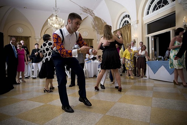 [dancing[3].jpg]