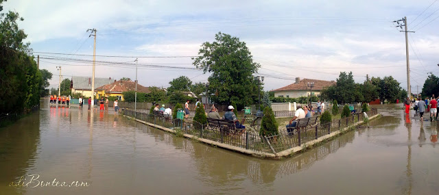 Inundatii in Saucesti, Bacau