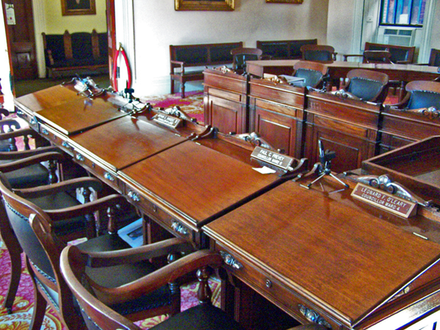 [City Hall Desks[4].png]