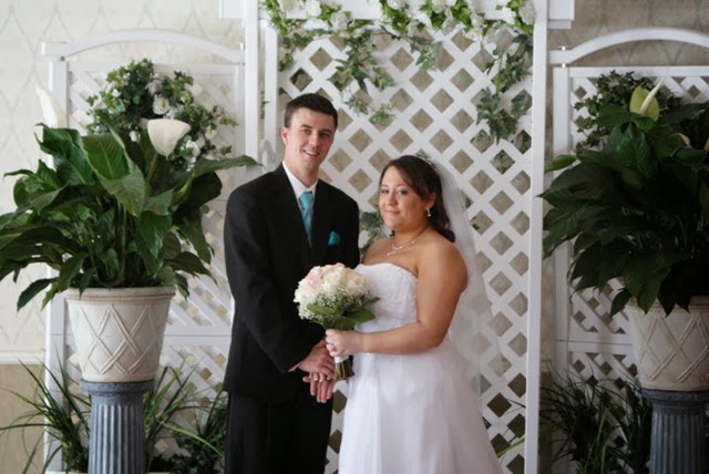 [the happy couple[6].jpg]