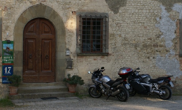 [009 - 2007 Giugno - Toscana (1)[5].jpg]