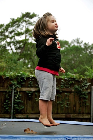 [sadie trampoline 10 09 3[2].jpg]