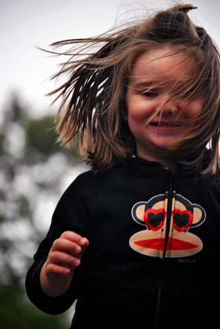 [sadie trampoline 10 09 4[2].jpg]