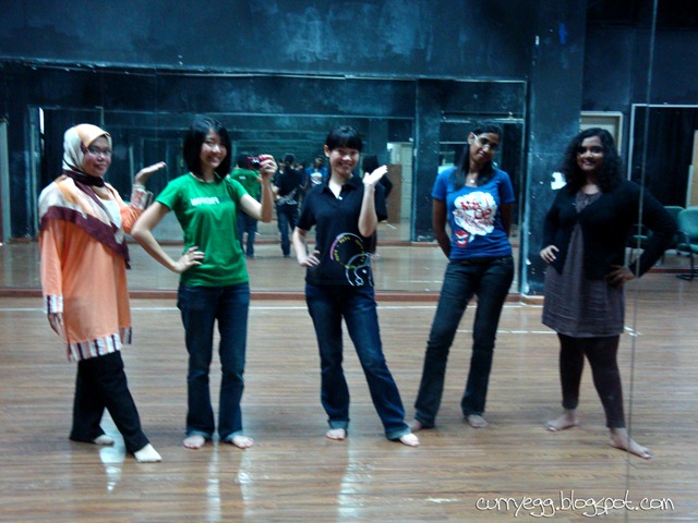 [dance3[1].jpg]