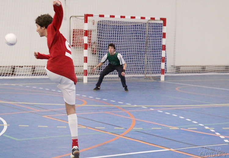 [futsal 10-02-10 165 copy[2].jpg]