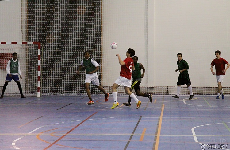 [futsal 10-02-10 015 copy[2].jpg]