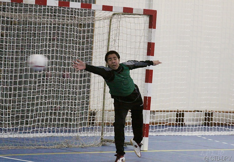 [futsal 10-02-10 046 copy[2].jpg]