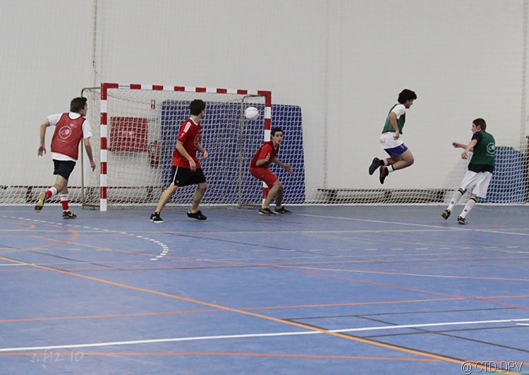 [futsal 10-02-10 106 copy[2].jpg]
