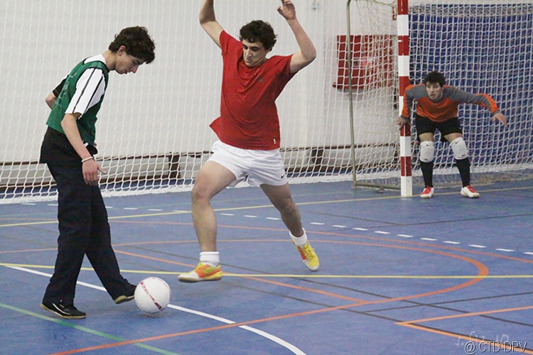 [futsal 10-02-10 176 copy[2].jpg]