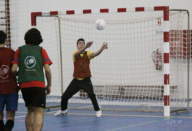 [futsal 10-02-10 235 copy[2].jpg]
