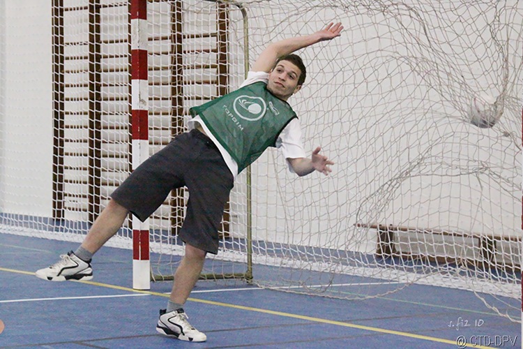 [futsal 10-02-10 256 copy[5].jpg]
