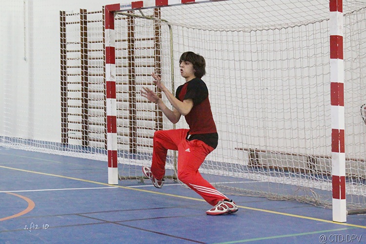 [futsal 10-02-10 258 copy[2].jpg]