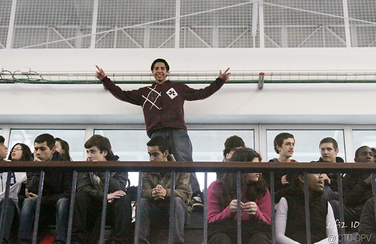 [futsal 10-02-10 292 copy[2].jpg]