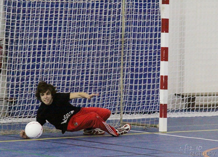 [futsal 10-02-10 304 copy[2].jpg]