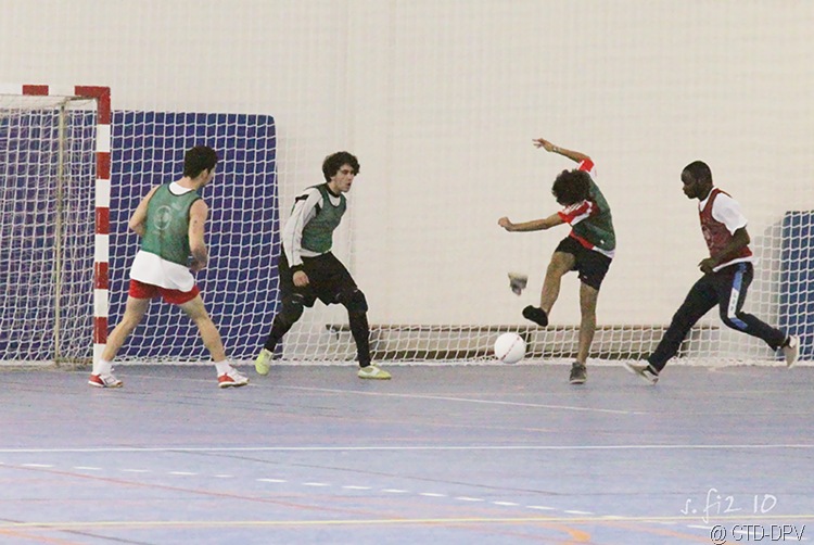 [futsal 10-02-10 324 copy[2].jpg]
