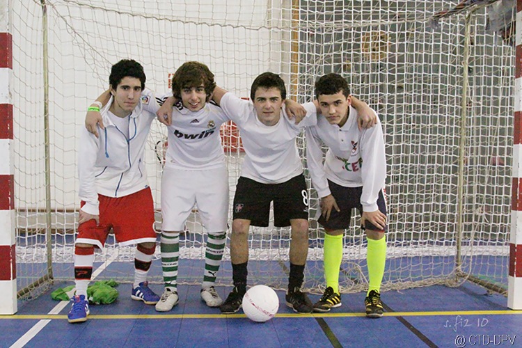 [futsal 10-02-10 328 copy[2].jpg]