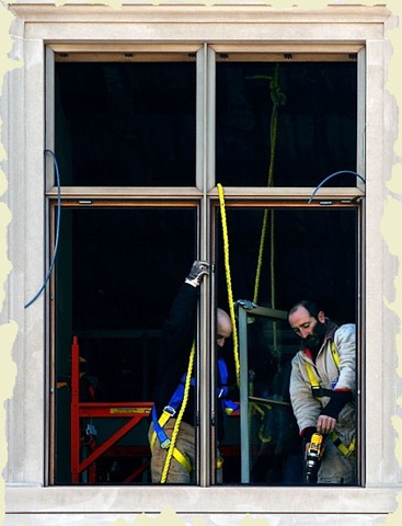 [469548-Window Workers[4].jpg]