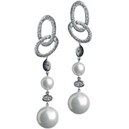 Pearl earrings by Minawala Jewellers