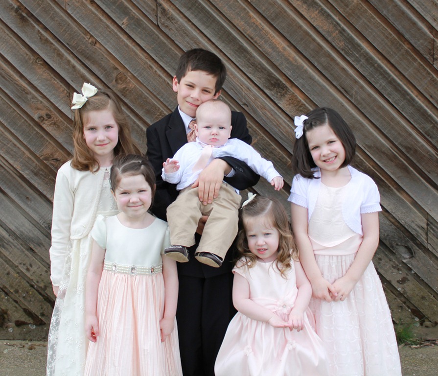 [00easterkids1[6].jpg]
