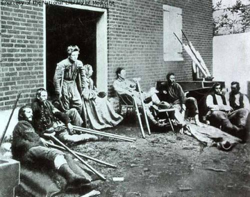[Wounded Union soldiers[4].jpg]