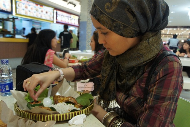 [Jakarta 10 154[4].jpg]