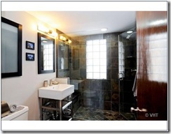 13_2ndFloorBath
