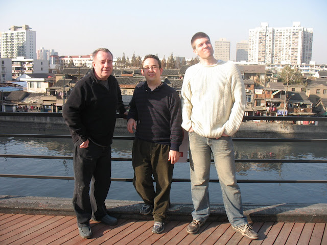 John looking at planes, thinking how to terrorize one