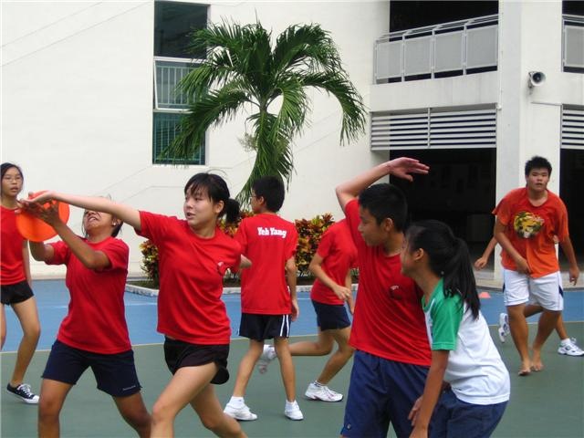 [frisbee3[2].jpg]