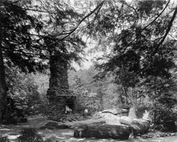 300px-RapidanCampOutdoorFireplace