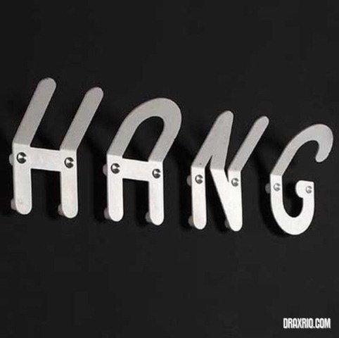 [coat_hangers_30[4].jpg]
