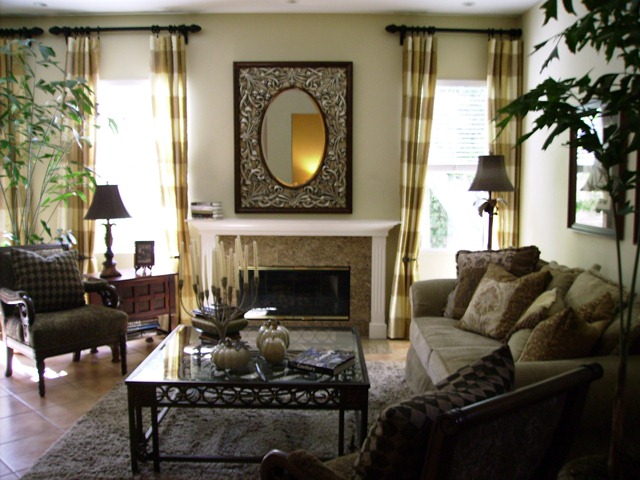 [BarrThanksgivingcenterpiece0522.jpg]