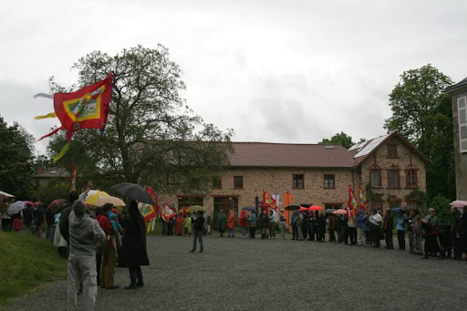 Arrival of His Eminence Namkha Drimed Rinpoche and Gyetrul Jigme Rinpoche at Dechen Chöling - (c) Helen Vink