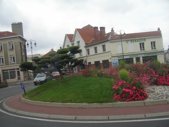 [spa07964.jpg]