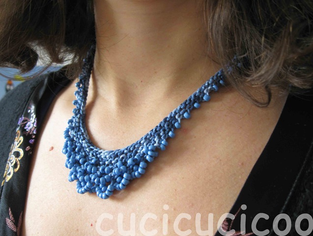 [knitted beaded necklace[7].jpg]