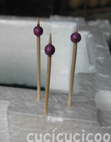 [melon necklaces_painting beads[5].jpg]