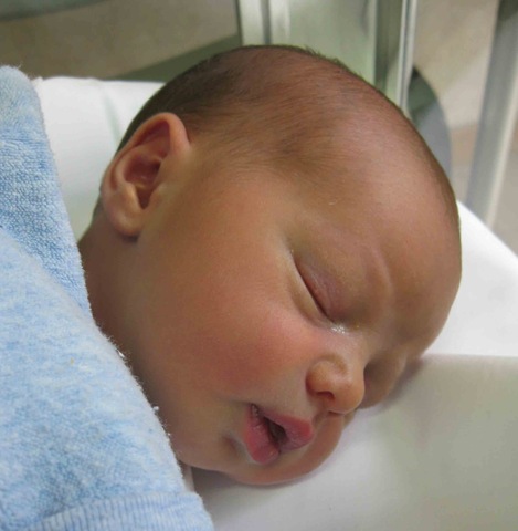 [Nicholas' birth 043[5].jpg]