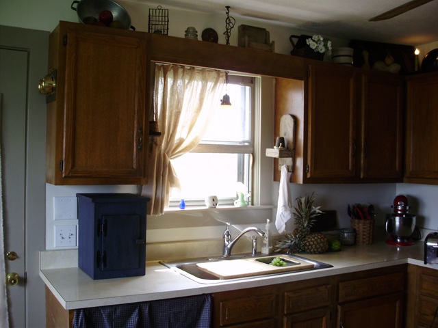 [April2010[2].jpg]