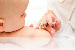 Little baby get an injection