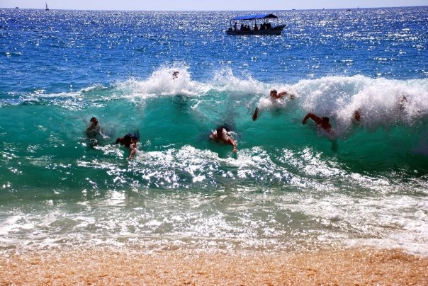 [Wave 03[3].jpg]