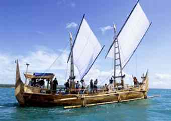 Glimpse of the past: A replica of an ancient Indonesian ship leaves Madura Island, Java Province, on June 27 for a six-month, 9,000-km journey. Glimpse of the past: A replica of an ancient Indonesian ship leaves Madura Island, Java Province, on June 27 for a six-month, 9,000-km journey.